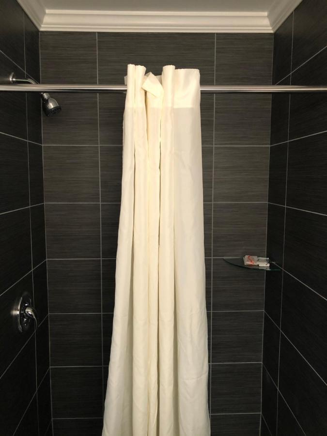 Bay Inn Hotel North Camellia Acres Bagian luar foto